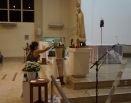 Momento de oração na Paróquia Santuario Nossa Senhora do Rosario de Fátima Serra-ES