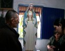 Visita de Nossa Senhora na casa da Dona Lourdes Ebani, e Zeneide Uliana - Venda Nova do Imigrante - E.S